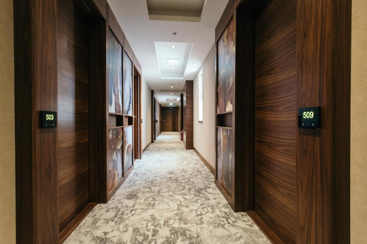 Central Point Hotel Beograd Экстерьер фото