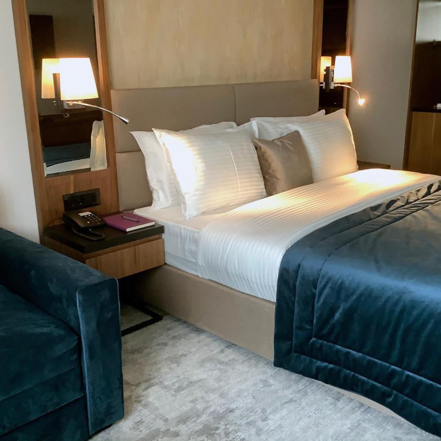 Central Point Hotel Beograd Экстерьер фото